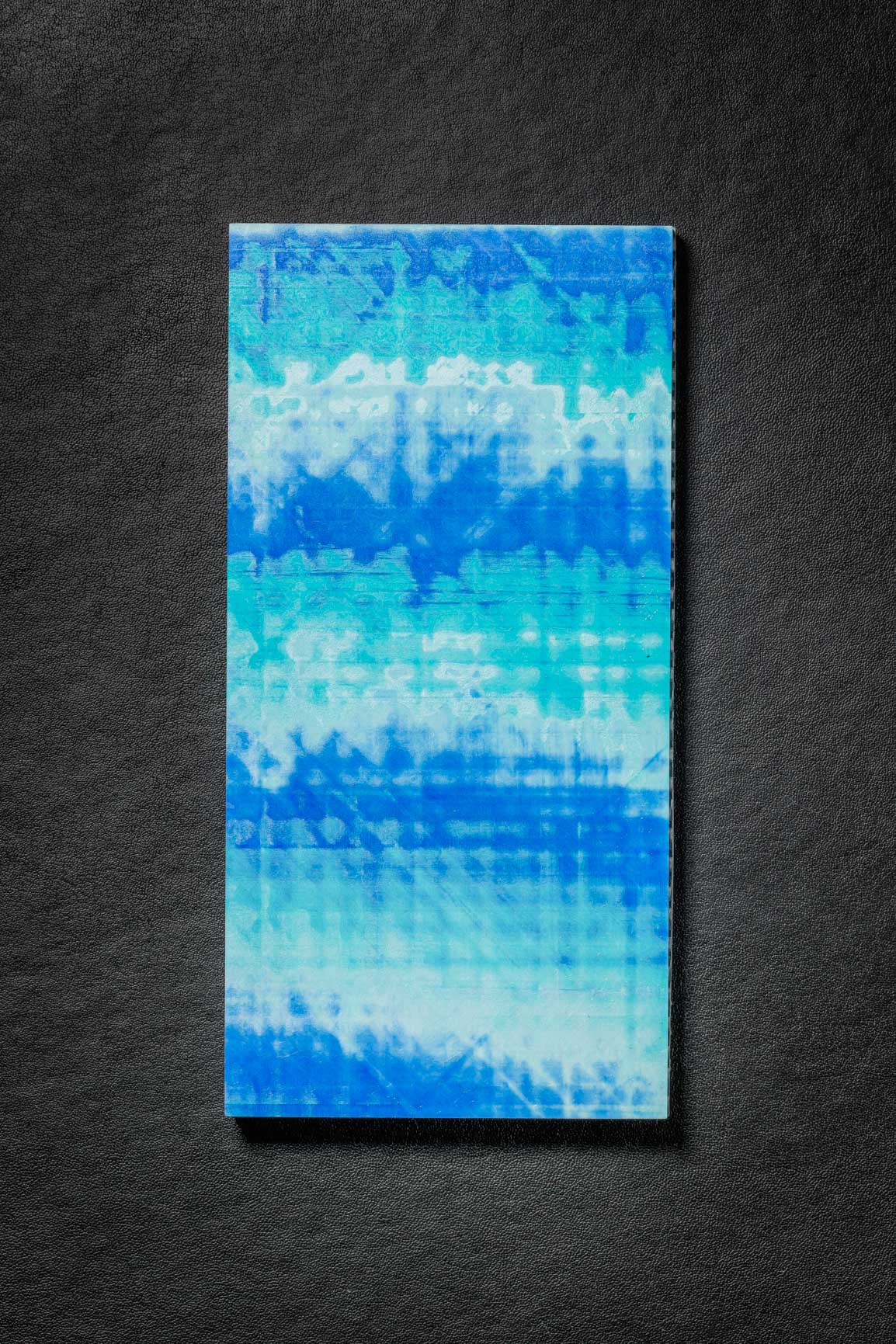 Dark Blue, Tiffany Blue, White (1:1:1) Angle Cut