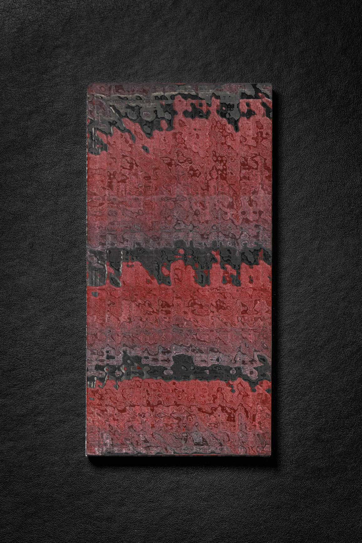 Black (2:0.5) Angle Cut