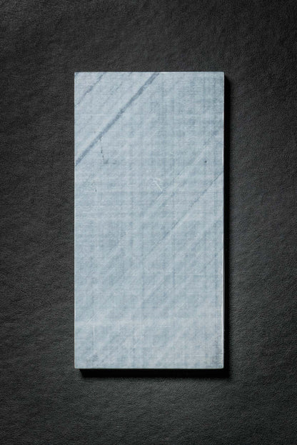 Black, White (4:1) Flat