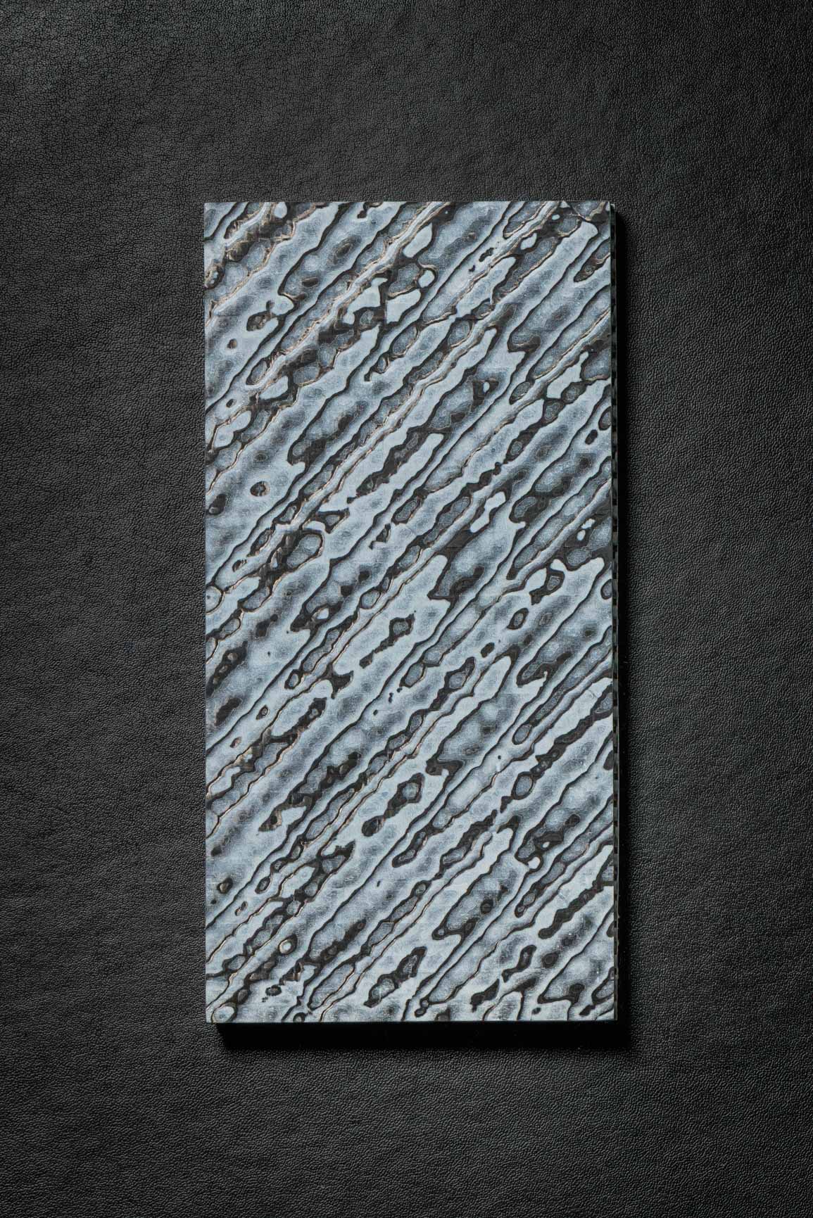 Black, White (0.5:1) Single Side Damascus