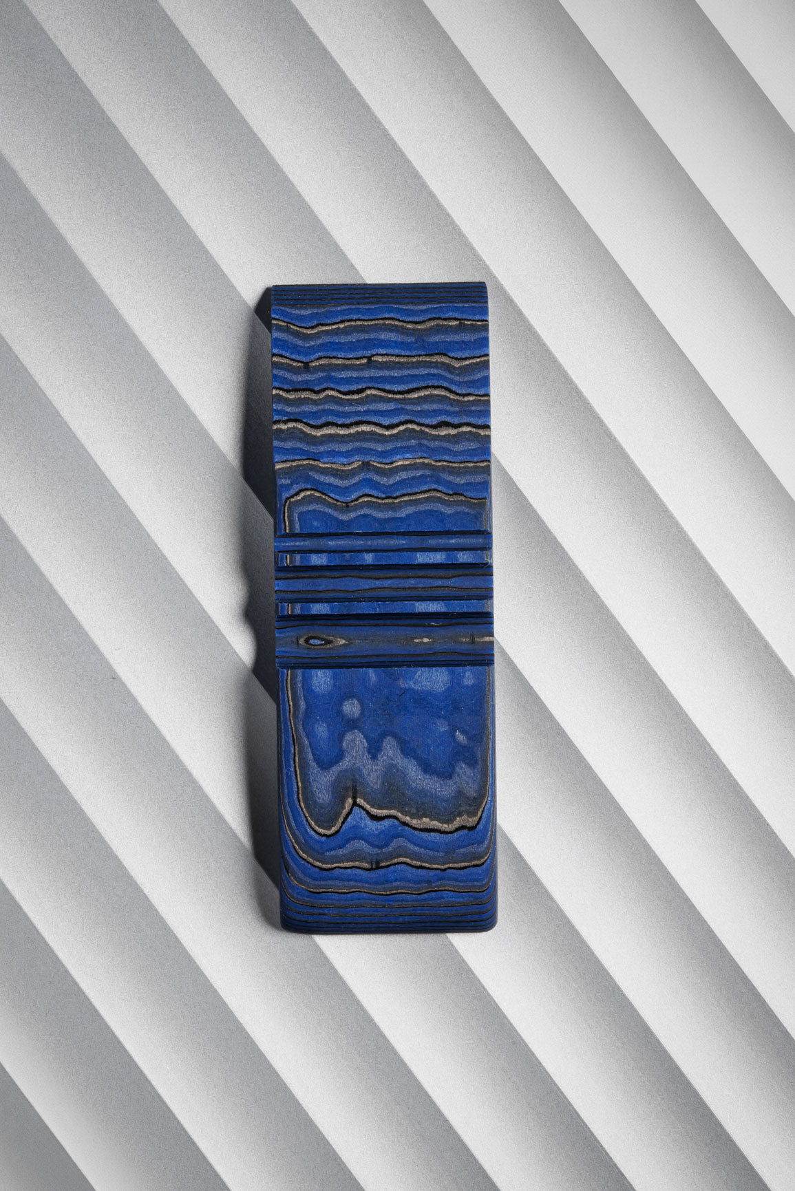 Black, Dark Blue (0.5:2) Flat