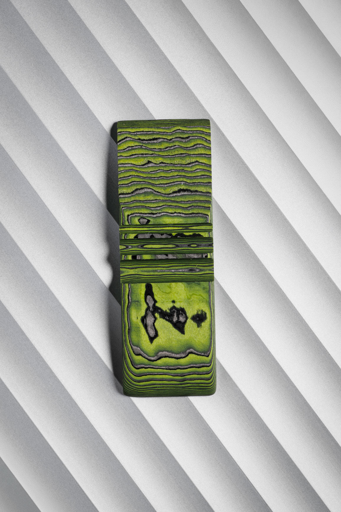 Black, Neon Green (0.5:1) Angle Cut