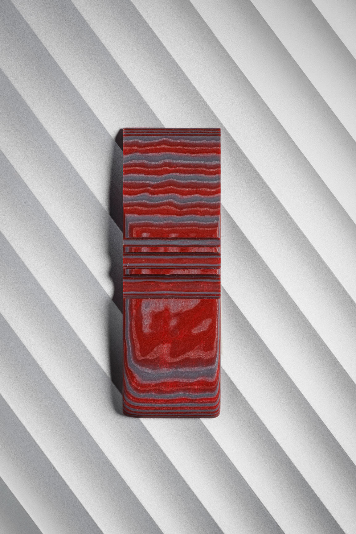 Red, Grey (2:1) Flat