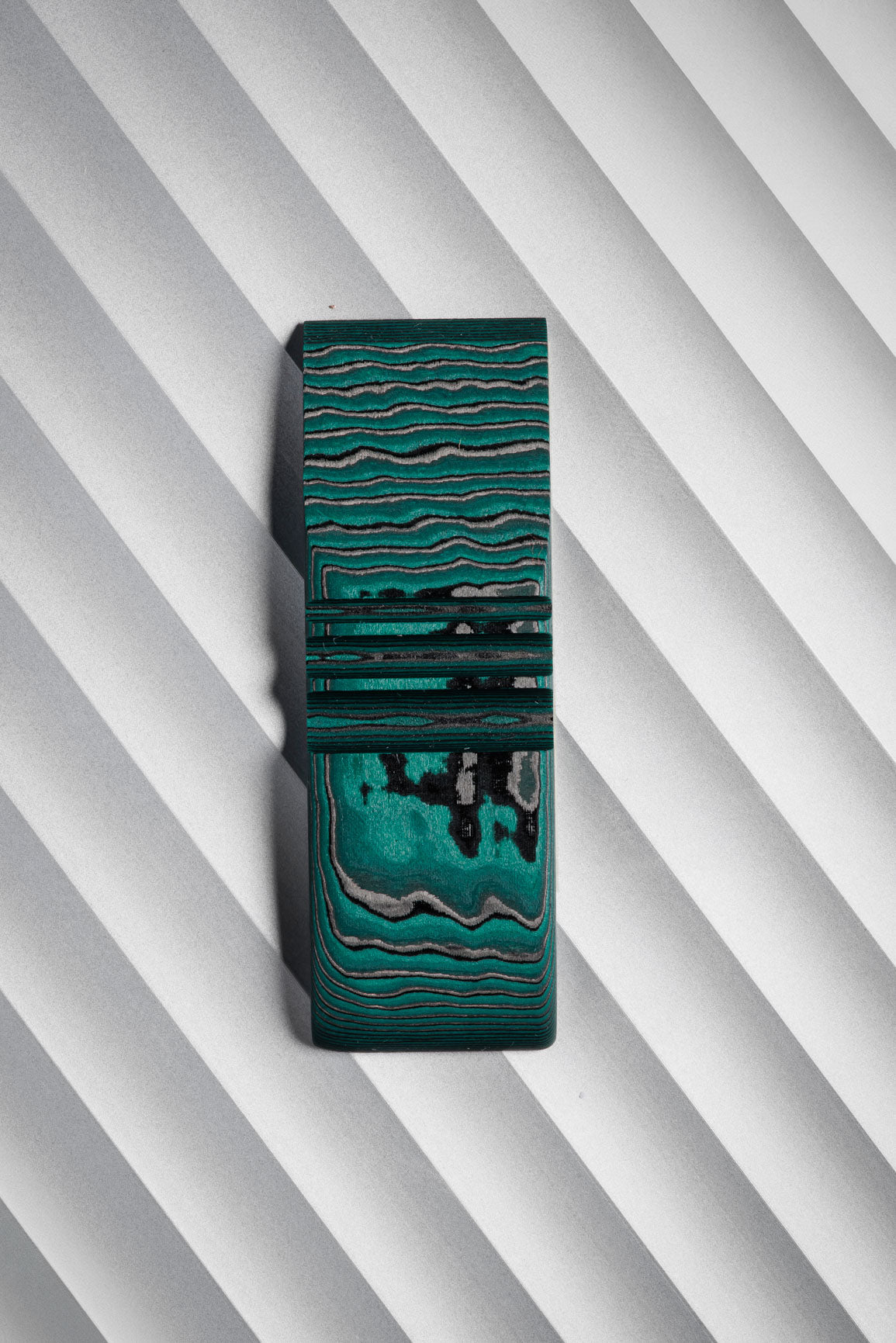 Black, Dark Green (0.5:1) Flat
